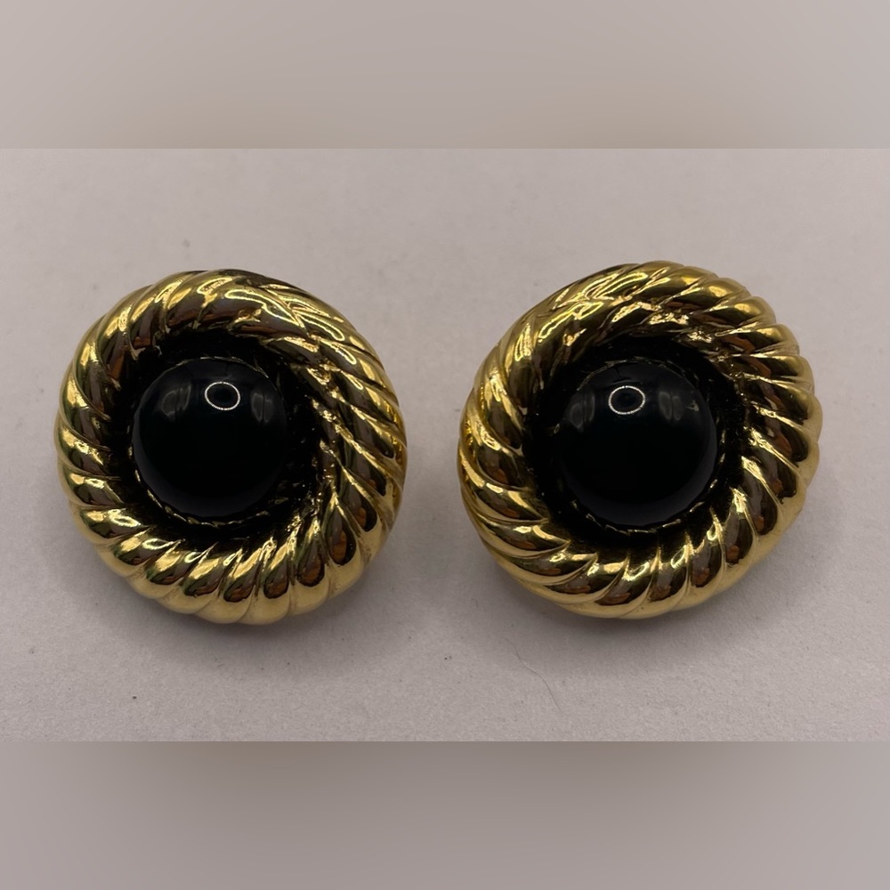 Vintage Signed Trifari Gold Tone Round Pierced Earrings Black Acrylic Center